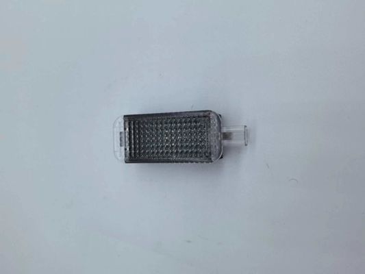 Luce di taglio per porte rosse personalizzata Luce di taglio a LED per auto OE duratura:8KD947415C